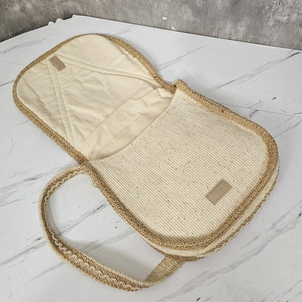 Carpetbags of America step into